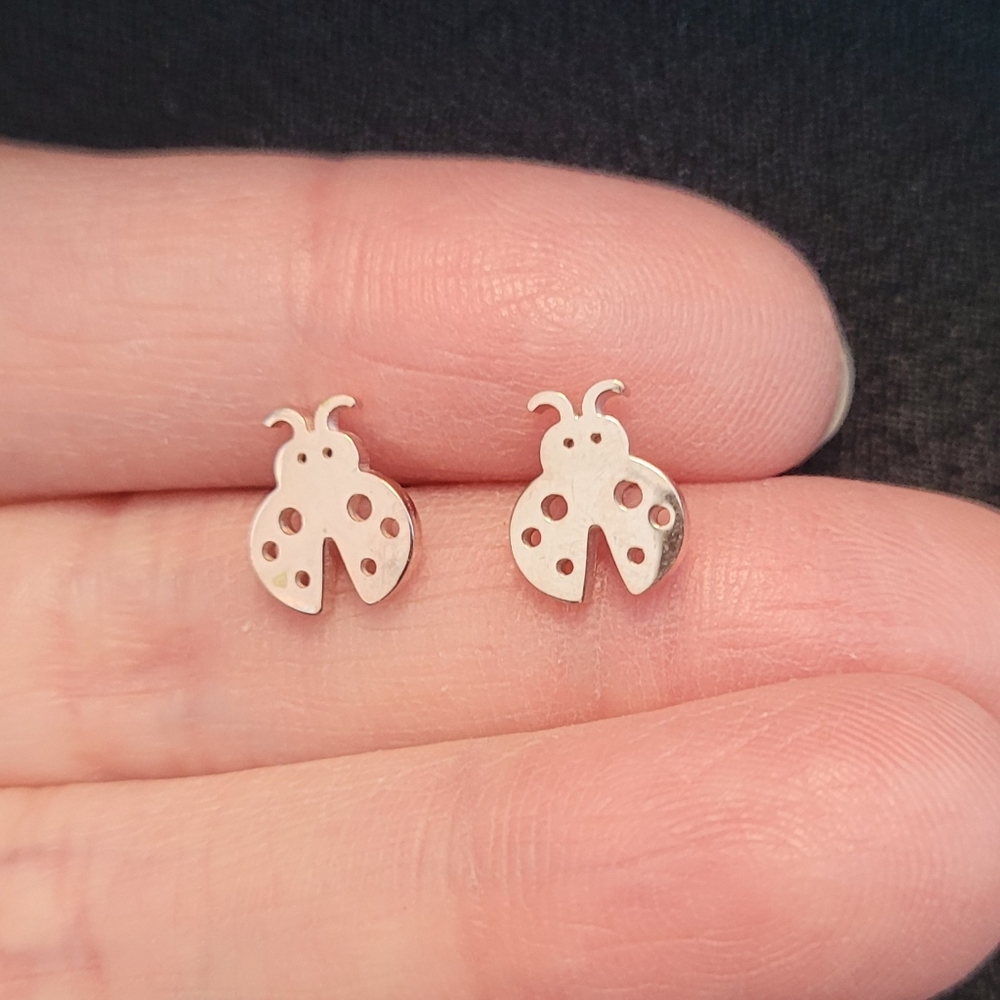 Trendy, cute lady bug stainless steel earrings in rose gold color. New